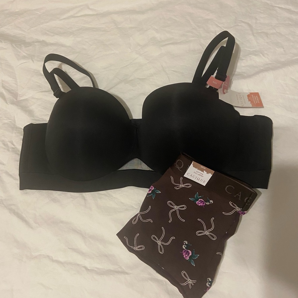 Cacique 42C Bra Comfort Bliss with 22/24 Floral Briefs NWT